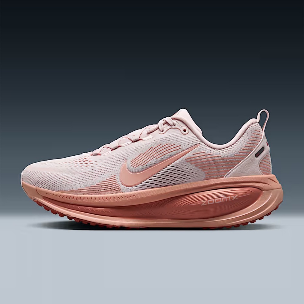 Nike Vomero 18 Running Shoes in Light Soft Pink